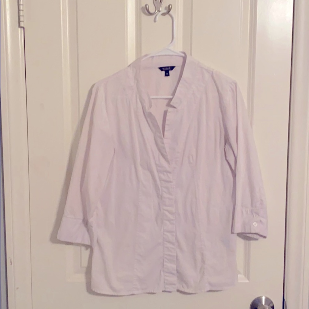 Semi-formal white button up (good for interviews)